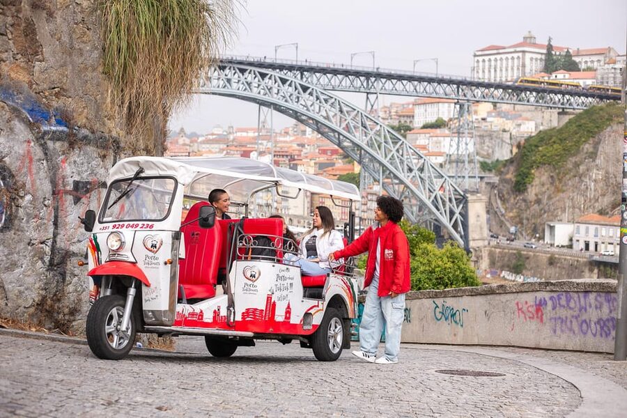 Oporto Tuk-Tuk Tour: Fast, Fun & Flexible – 1H to Full Day! - The hidden house and local details