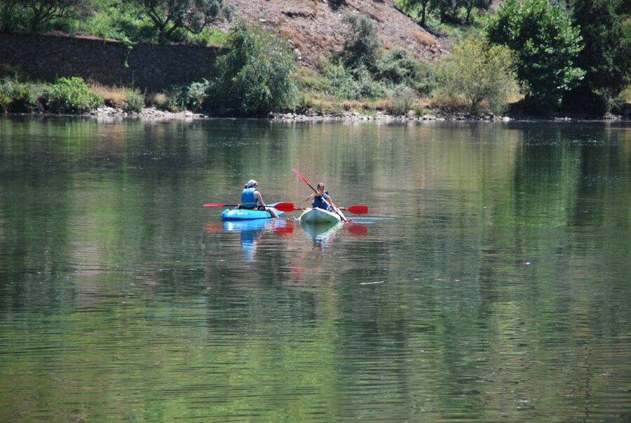 Pinhão: 4 Hour Douro Valley Kayak Rental - Getting used to the Ocean Kayak Malibu II XL