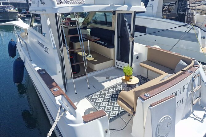 Port : 6 Bridges Cruise , Douro River with Sunset Option - Meeting the boat on the Gaia side