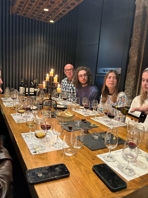 Port Wine class with 3 or 5 Port tasting and pairings - The opening story: how Port came to be