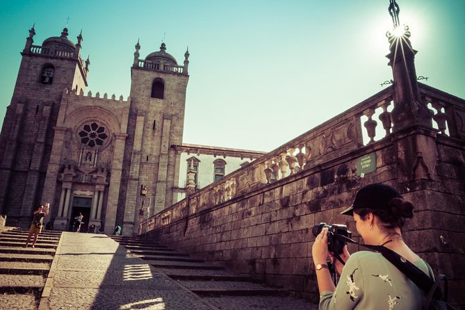 Porto 1/2 Day Walking Photo Tour & Portraits - Largo da Pena Ventosa and the Small-Square Photos