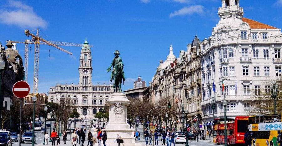 Porto: 1.5-Hour Private Kick-Start Tour with a Local - Meeting at Praça de Gomes Teixeira