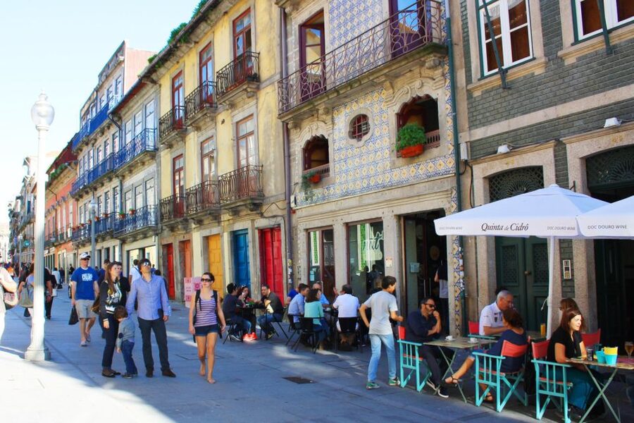 Porto: 3-Hour Downtown Walking Tour - Aliados Avenue, Porto’s Public Living Room