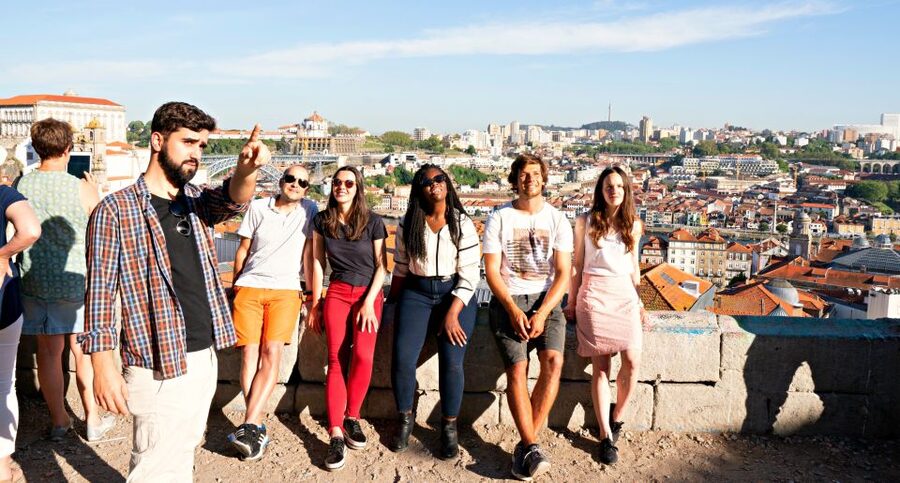 Porto: 3-Hour Guided City Highlights Walking Tour - Porto Cathedral and the city’s upper level