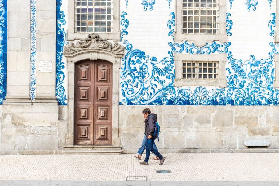 Porto: 3-Hour Guided City Highlights Walking Tour - The Louis I Bridge, Miragaia, and the river connection