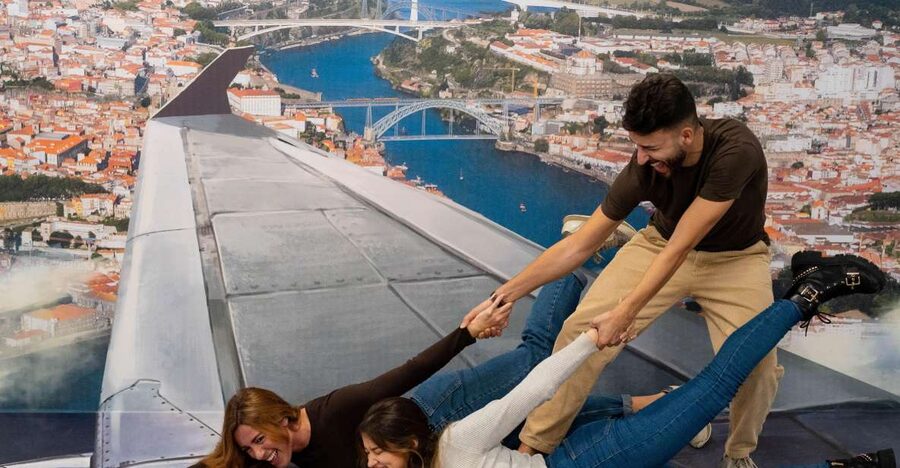 Porto: 3D Fun Art Museum Porto Entry Ticket - Your visit begins with a camera in hand