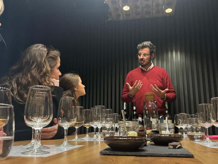 Porto: 5 Port Wine Tasting with Delicious Pairings - A Friendly Lesson, Not a Formal Wine Class