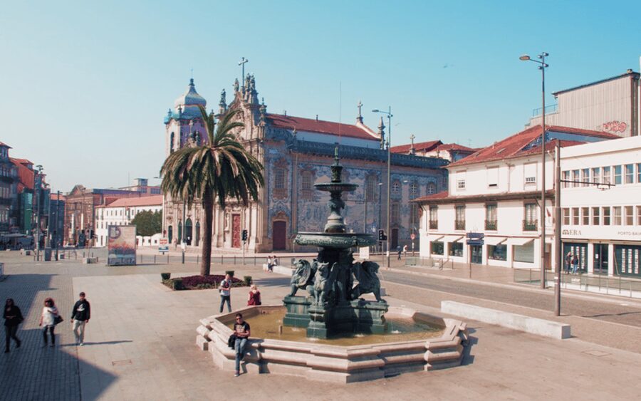 Porto: 5D Flight over de City for all family. - Why the central address helps