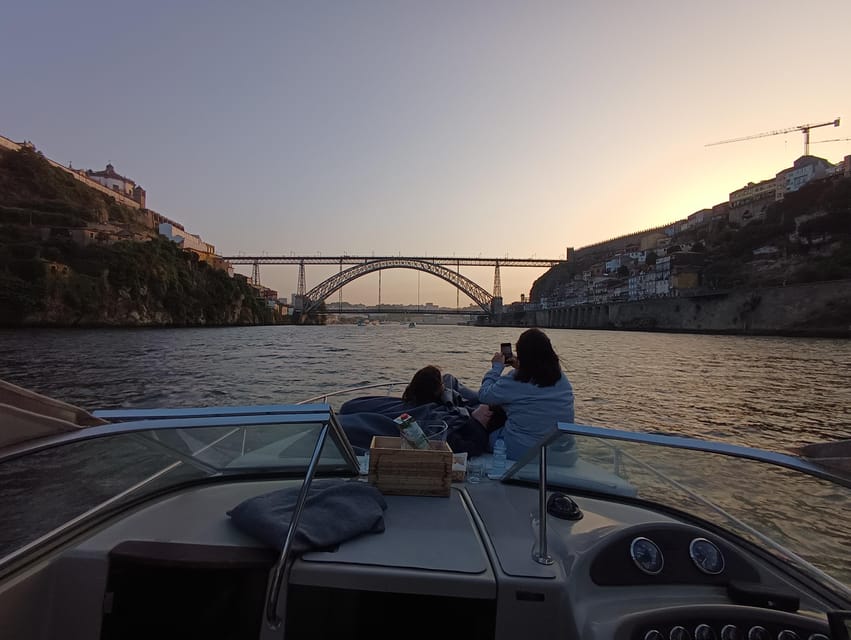Porto: 6 Bridges and Ribeira Boat Tour with Sunset Option - The six bridges, from Dom Luis I to Freixo