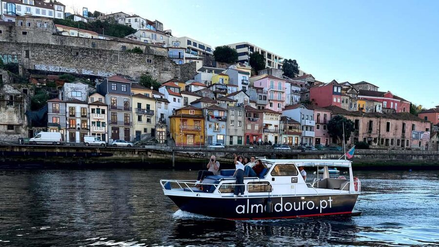 Porto: 6 Bridges and Sunset Boat Cruise with Welcome Drink - Should you book this Porto sunset cruise?