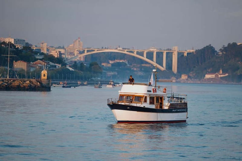 Porto: 6 Bridges Port Wine River Cruise with 4 Tastings - Starting at Douro Marina in Gaia