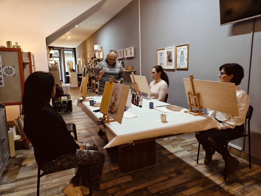 Porto: Acrylic and Oil Painting Class with a Local Artist - FAQ