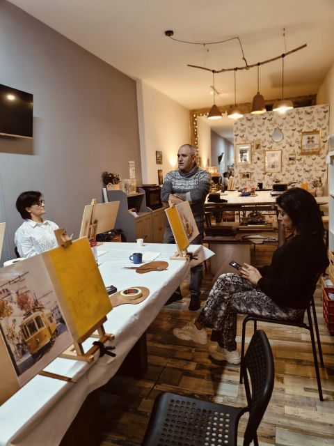 Porto: Acrylic and Oil Painting Class with a Local Artist - Price, access, and practical planning