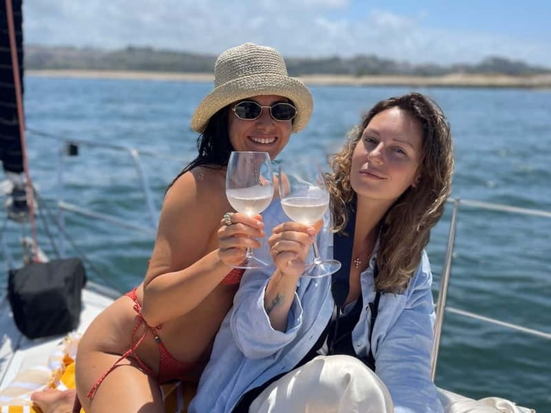 Porto: Best Charming Sailboat Cruise - Wine, Porto, and a simple picnic on board