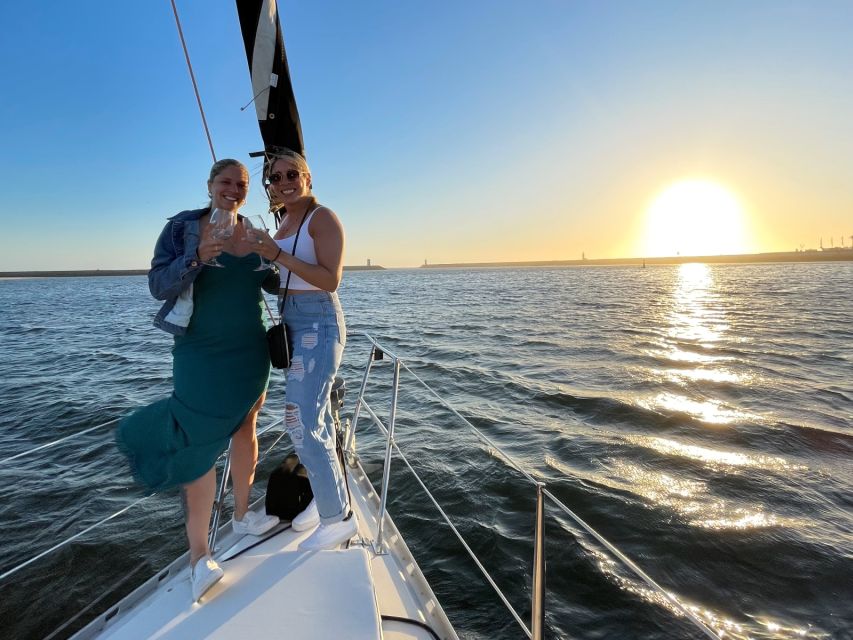 Porto: Best Charming Sailboat Cruise Sunset - Sunset at Felgueiras Lighthouse and Foz do Douro