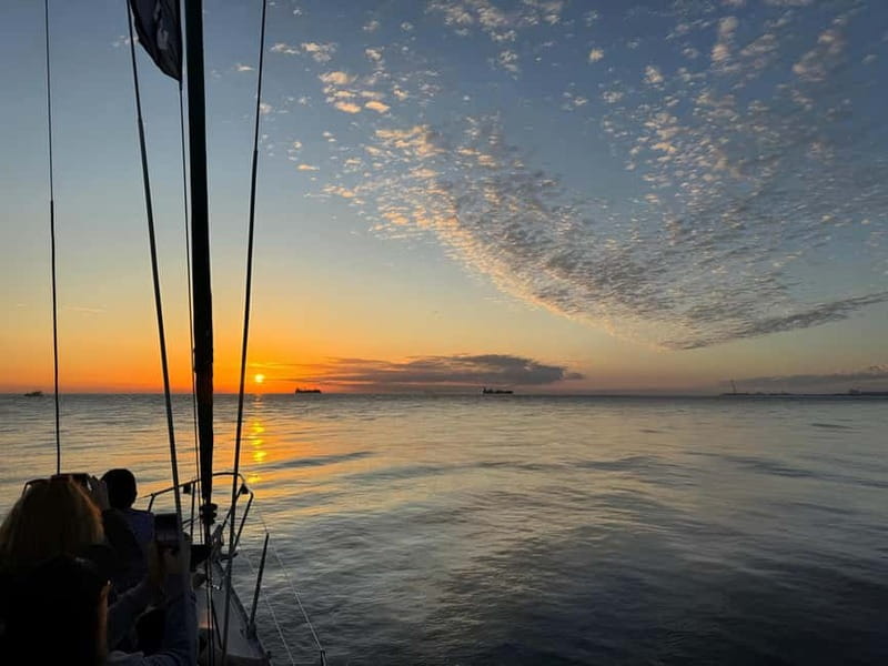 Porto: Best Charming Sailboat Cruise Sunset - Starting at Marina da Afurada