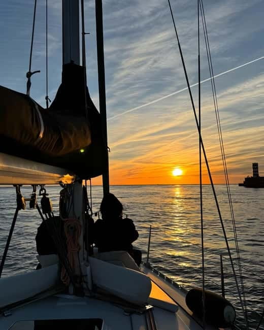 Porto: Best Exclusive Charming Sailboat Sunset - Sunset, music, and the food on board