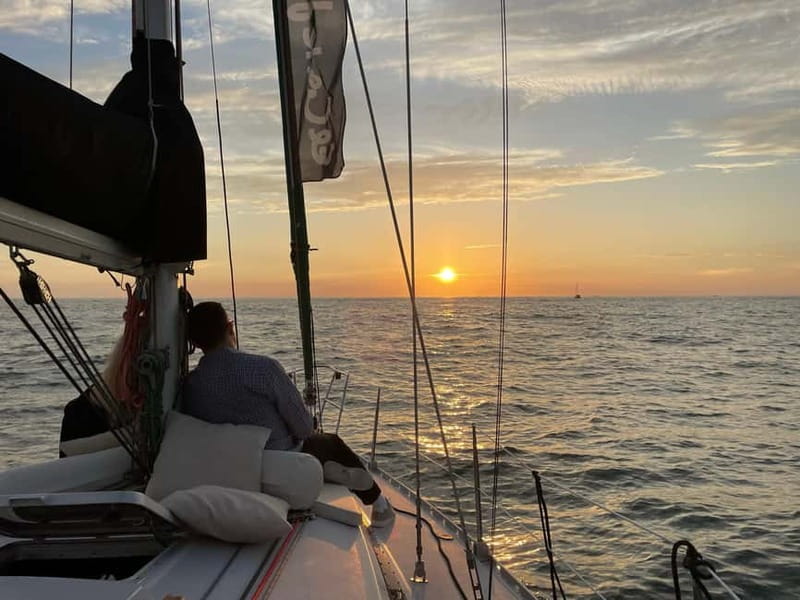 Porto: Best Exclusive Charming Sailboat Sunset - How much value do you get for $341?
