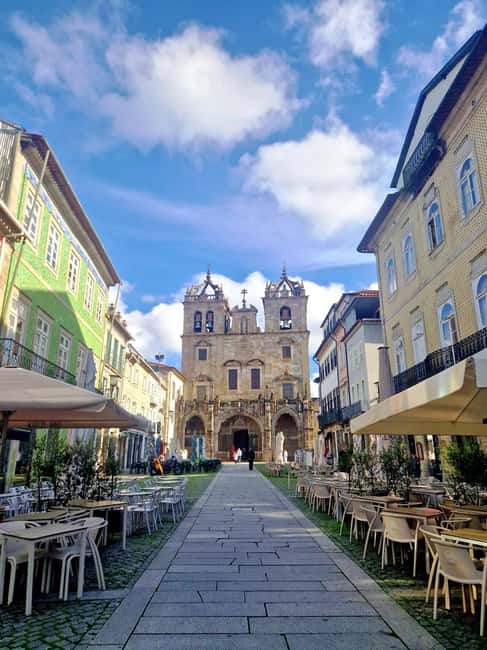Porto: Braga & Guimarães Full Day Tour - Starting from Porto without a complicated meeting point