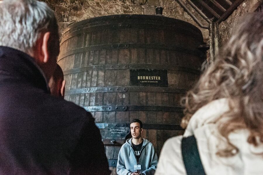 Porto: Bridges Cruise with Wine Cellar Tour or Sunset Option - What the 50-minute cruise feels like