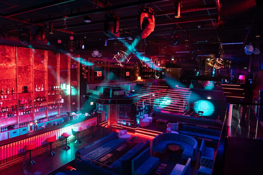 Porto: Cabaret & Pole Shows, with a Welcome Drink! - Key points to know before booking