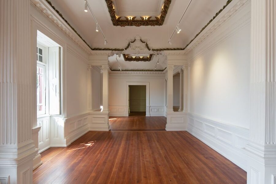 Porto: Casa São Roque Direct Entry Ticket - The winter garden and the house as an exhibit