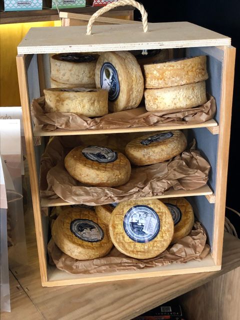 Porto: Cheese and Port Wine Tasting in a Unique Place - Is $29 a fair price?