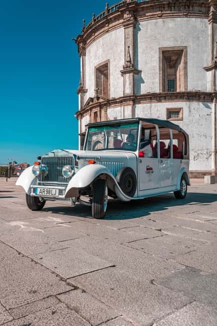 Porto: City Center Eco Car e Cruzeiro Rio Douro - Seeing Porto from a quiet electric classic car
