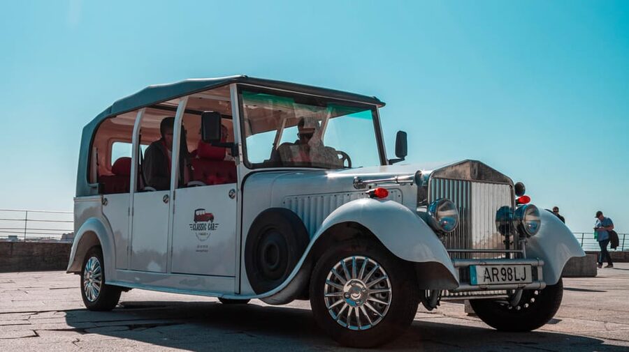 Porto: City Center Eco Car e Cruzeiro Rio Douro - What the six bridges cruise adds