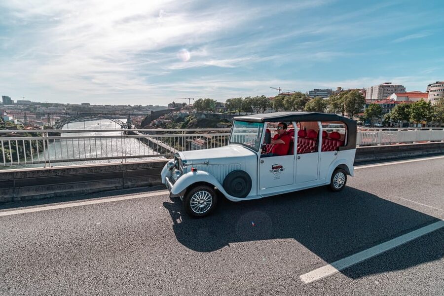 Porto: City Center Eco Car e Cruzeiro Rio Douro - Is $44 a fair price?