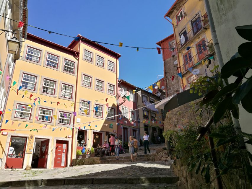 Porto: City Highlights 3-Hour Guided Electric Bike Tour - Porto Cathedral and the upper city