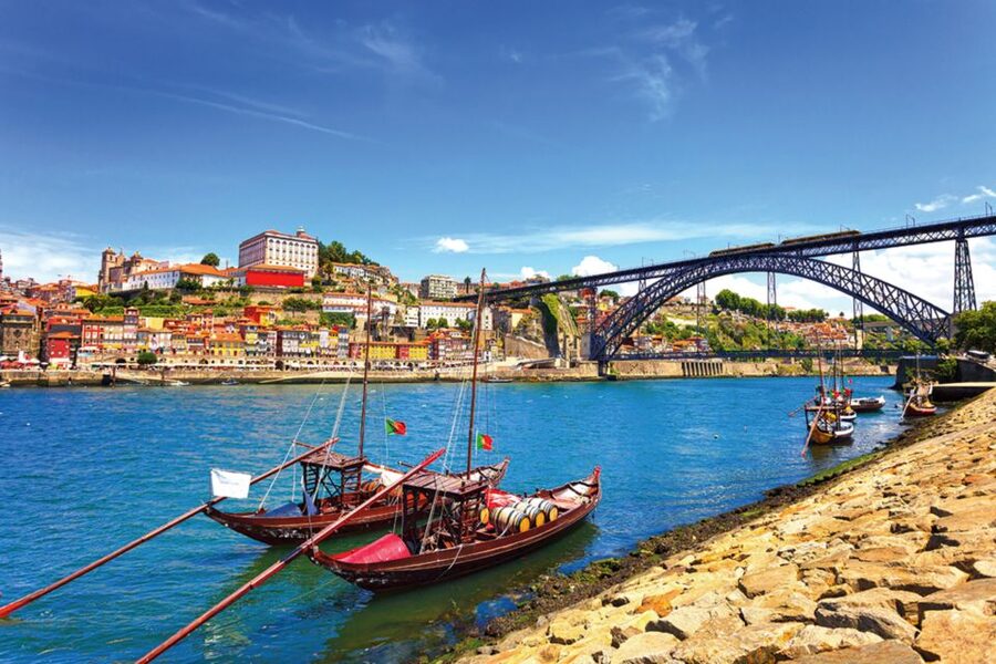 Porto: City Tour, 6 Bridges Cruise and Wine Tasting - Key points at a glance