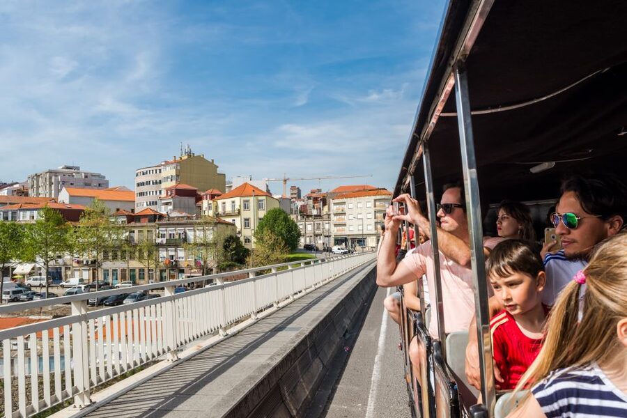 Porto: City Train Tour, River Cruise & Wine Cellar - A useful first look at Porto by train