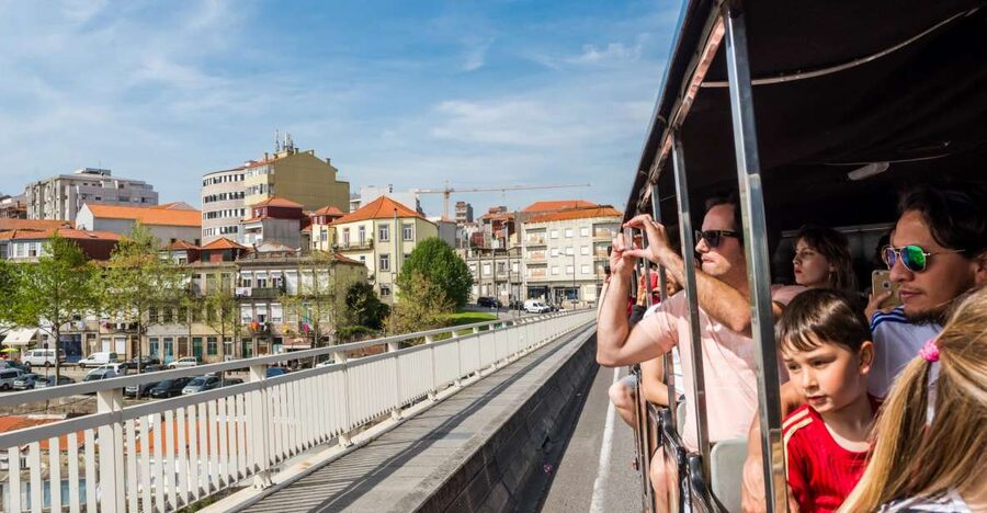 Porto: City Train Tour, River Cruise & Wine Cellar - Returning through Porto’s central sights