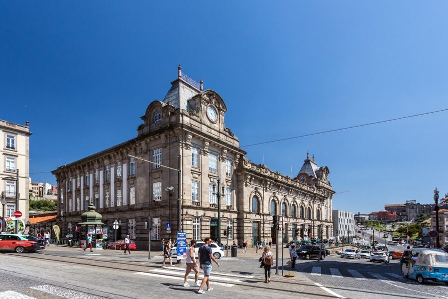 Porto: City Train Tour, River Cruise & Wine Cellar - Same-day plan or two easier days