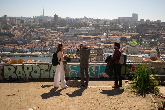 PORTO city Walking Tour - São Bento Station and the tiled beginning
