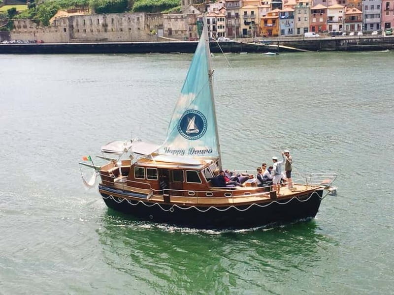 Porto: Classic Sailboat Cruise Along the Douro River - Sailing under the Arrábida Bridge