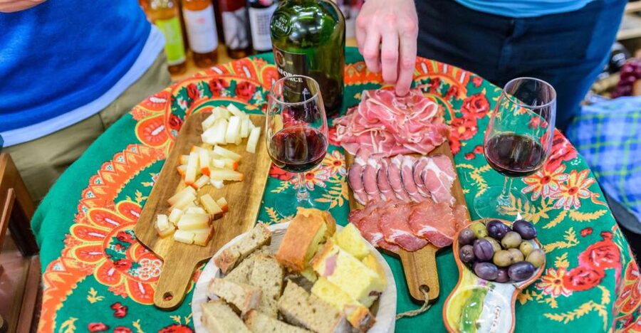 Porto: Delicious Food and Wine Walking Tour - The four-hour option is a serious meal