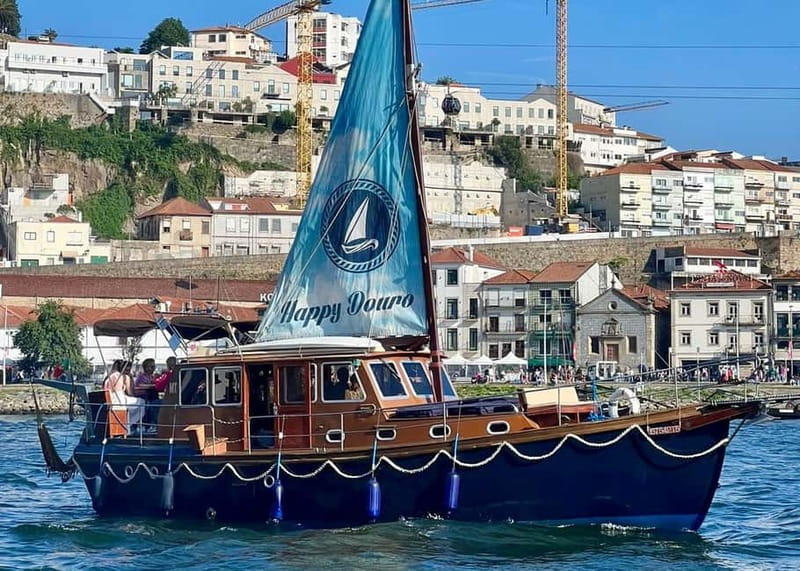 Porto: Douro Classic Boat Tour - Practical planning for the two hours