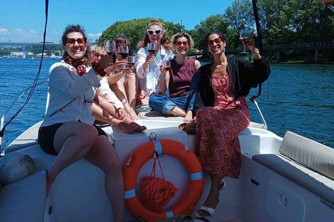 Porto:Douro River boat tour under the 6 bridges - Why this small boat changes the Douro experience