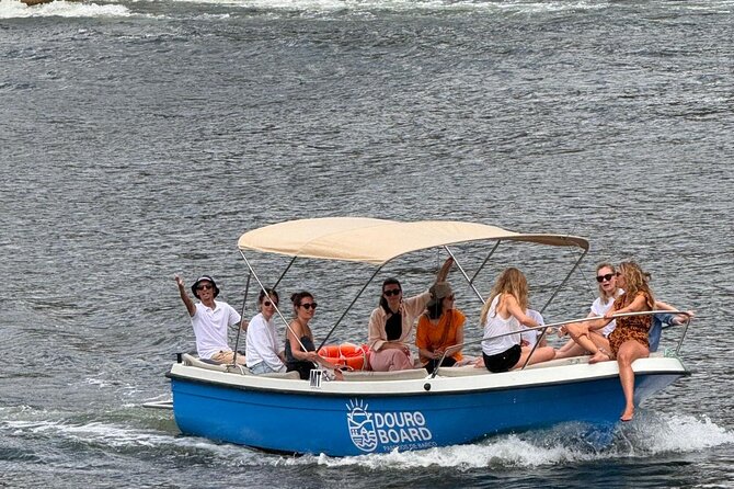 Porto:Douro River boat tour under the 6 bridges - The guide makes the ride more than a photo stop