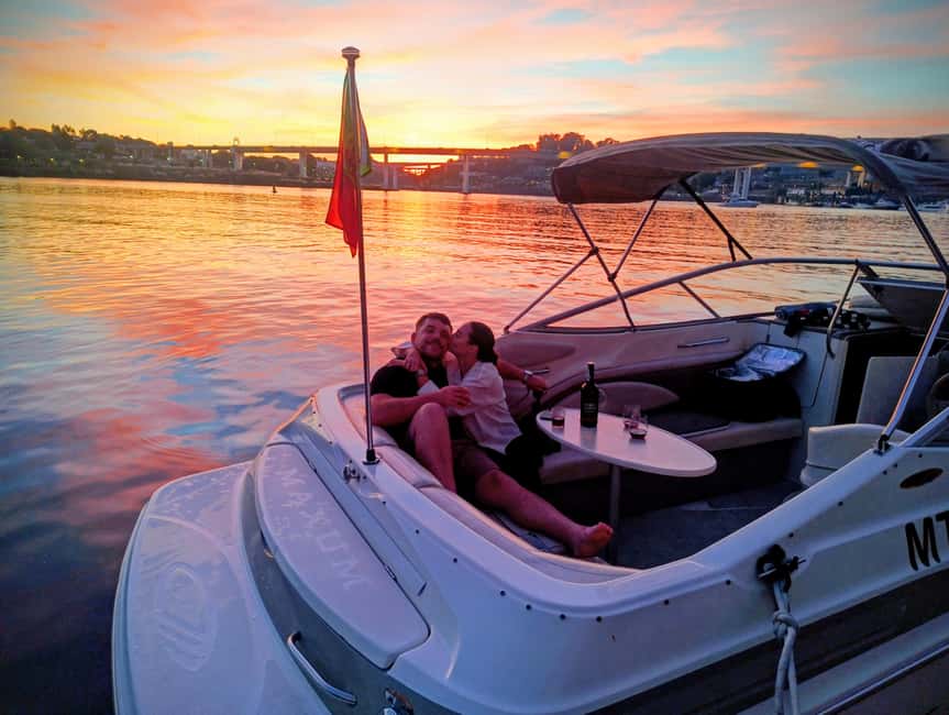 Porto: Douro River Boat Tour with Port Wine Tasting - Key points to know before you book