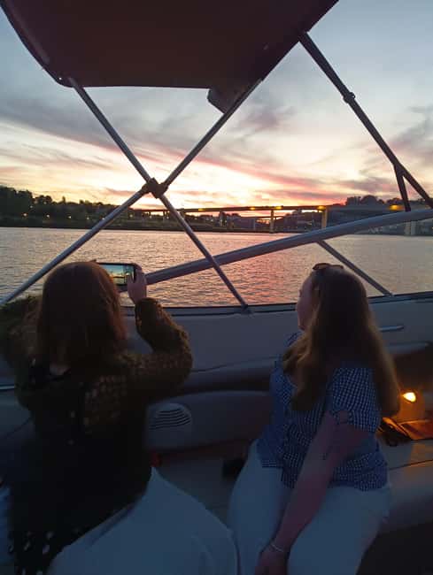 Porto: Douro River Boat Tour with Port Wine Tasting - Should you book it?