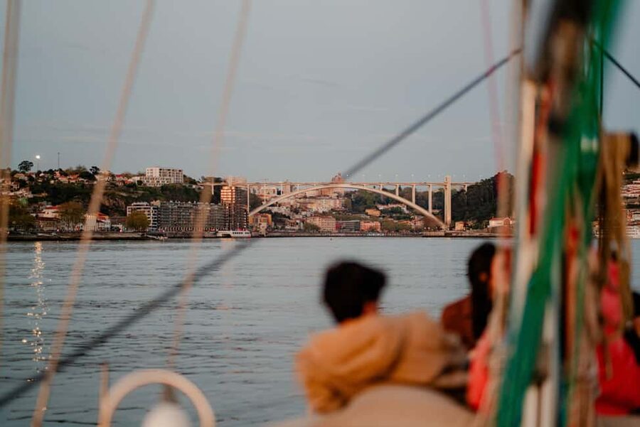 Porto Douro River Cruise: Sunny Day & Peaceful Sunset - Marina da Afurada and the first river views