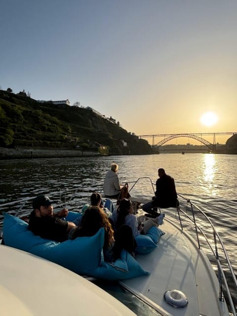 Porto: Douro River Cruise / Welcome Drink/with sunset option - Key points before you book