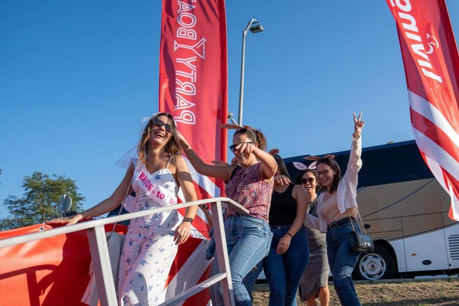 Porto: Douro River Party Boat with Sunset Option & 6 Bridges - What the Porto party boat is really like