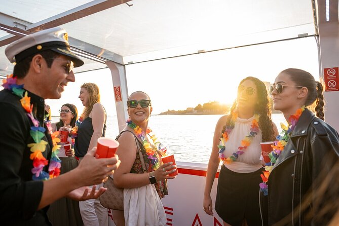 Porto: Douro River Party Boat with Sunset Option and 6 Bridges - Music, dancing, and the social side
