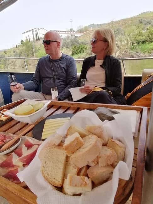 Porto: Douro Valley, 2 Wineries, Lunch, and 1-Hour Boat Tour - Pinhão and the one-hour Douro River cruise