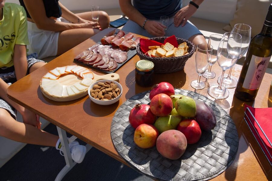 Porto: Douro Valley & Amarante Wine, Food & River Tour - Why this Porto day trip works so well