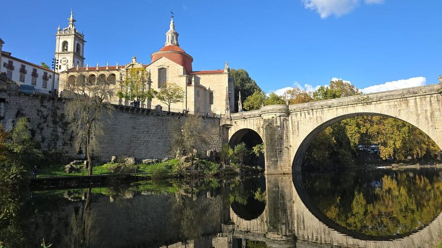 Porto: Douro Valley & Amarante Wine, Food & River Tour - The food plan is flexible, but not a full lunch